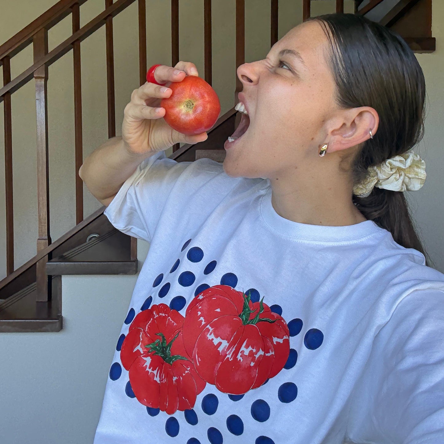 TOMATES - Remera manga corta